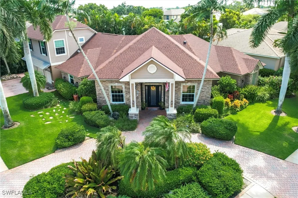 11 Winewood Court Fort Myers FL 33919