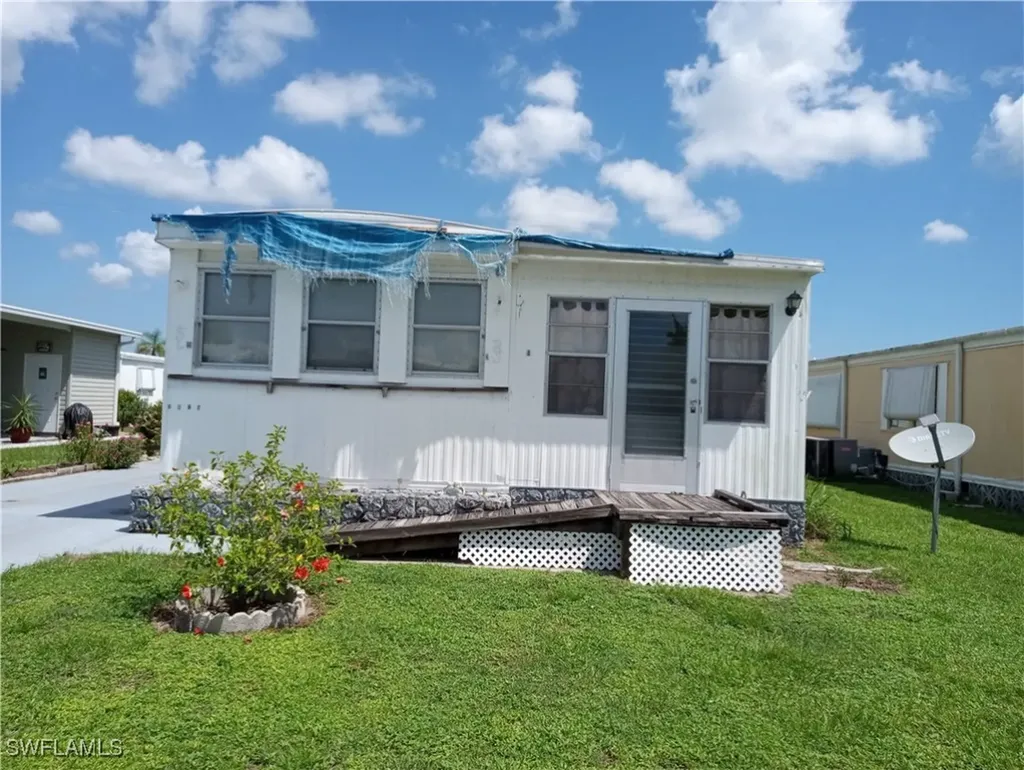 2826 Indianwood Drive North Fort Myers FL 33917