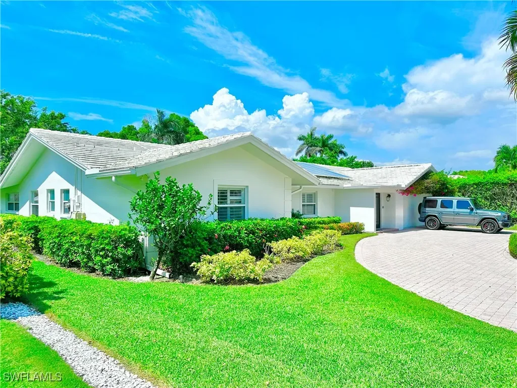 675 Regatta Road Naples FL 34103