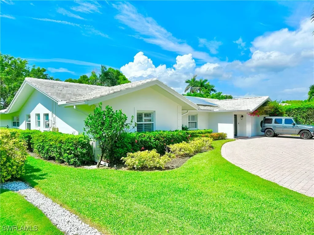 675 Regatta Road Naples FL 34103
