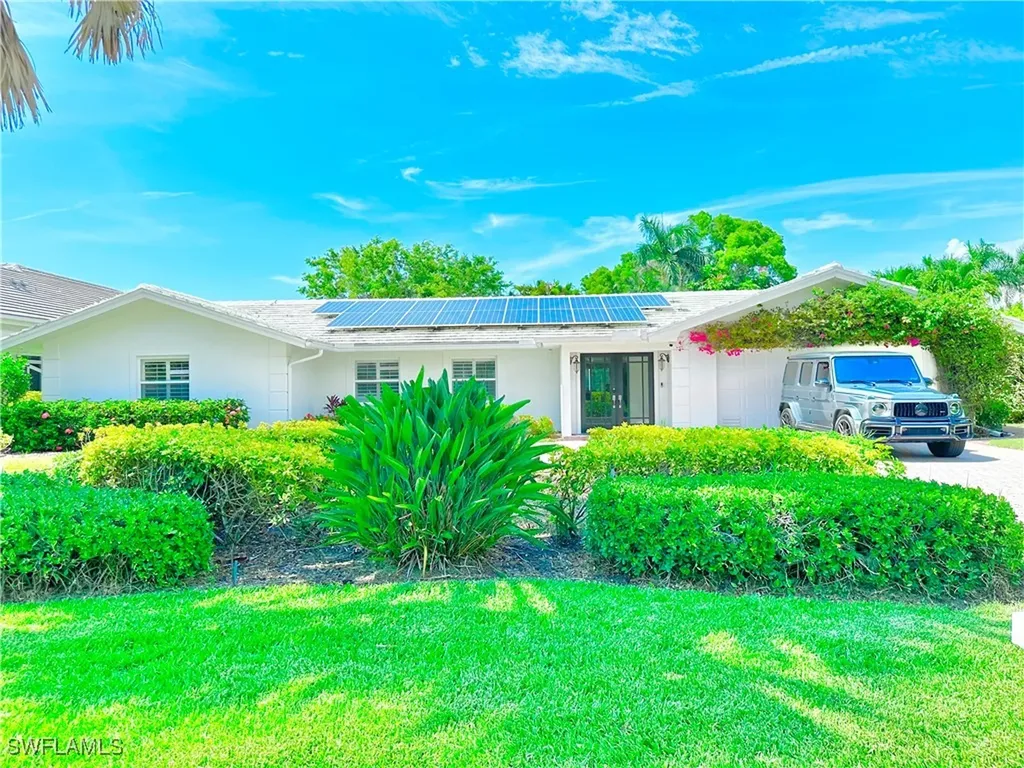 675 Regatta Road Naples FL 34103