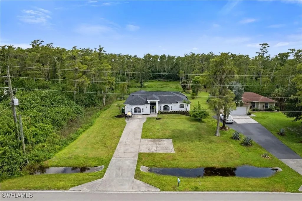 3280 18th Avenue NE Naples FL 34120