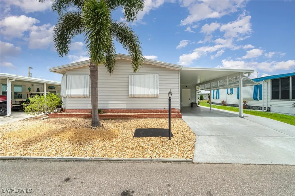 14514 Nathan Hale Lane North Fort Myers FL 33917