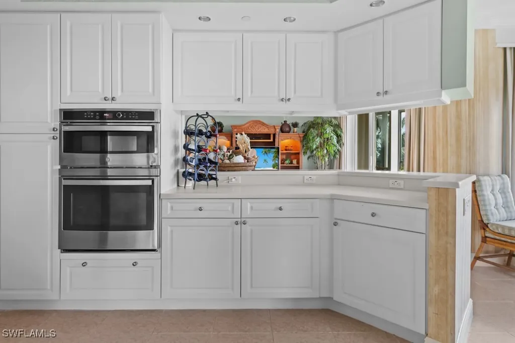1060 Borghese Lane Naples FL 34114
