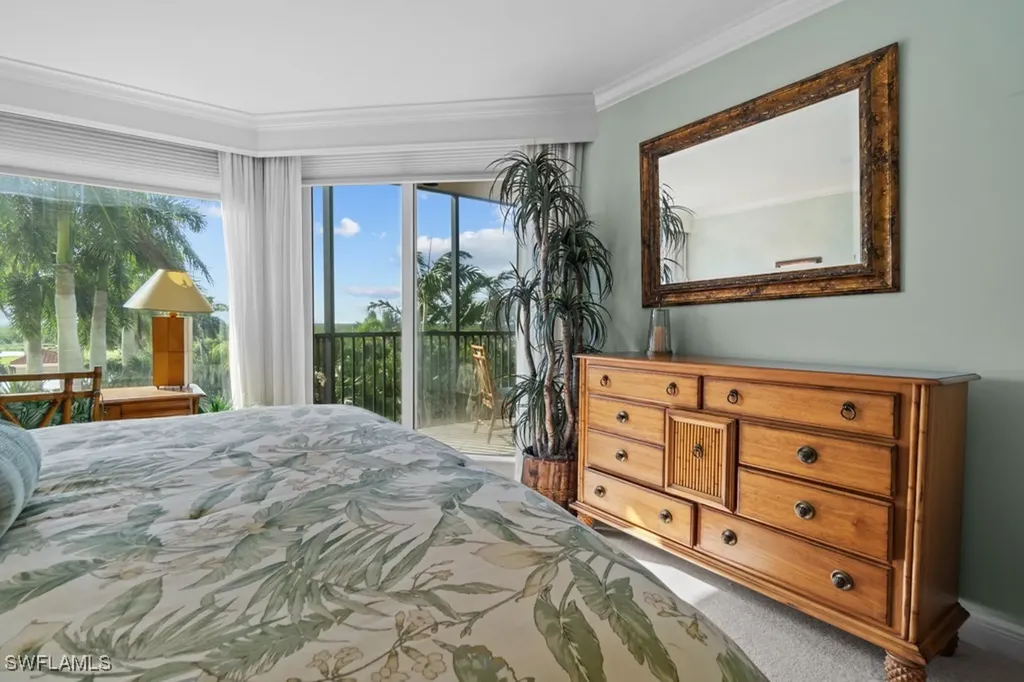 1060 Borghese Lane Naples FL 34114