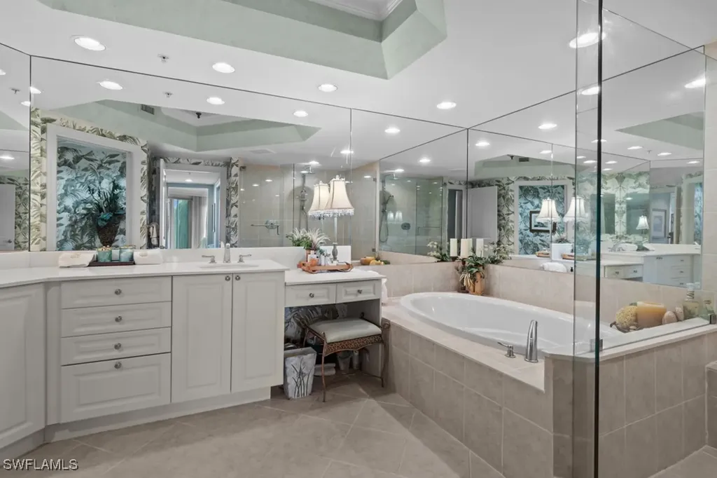1060 Borghese Lane Naples FL 34114