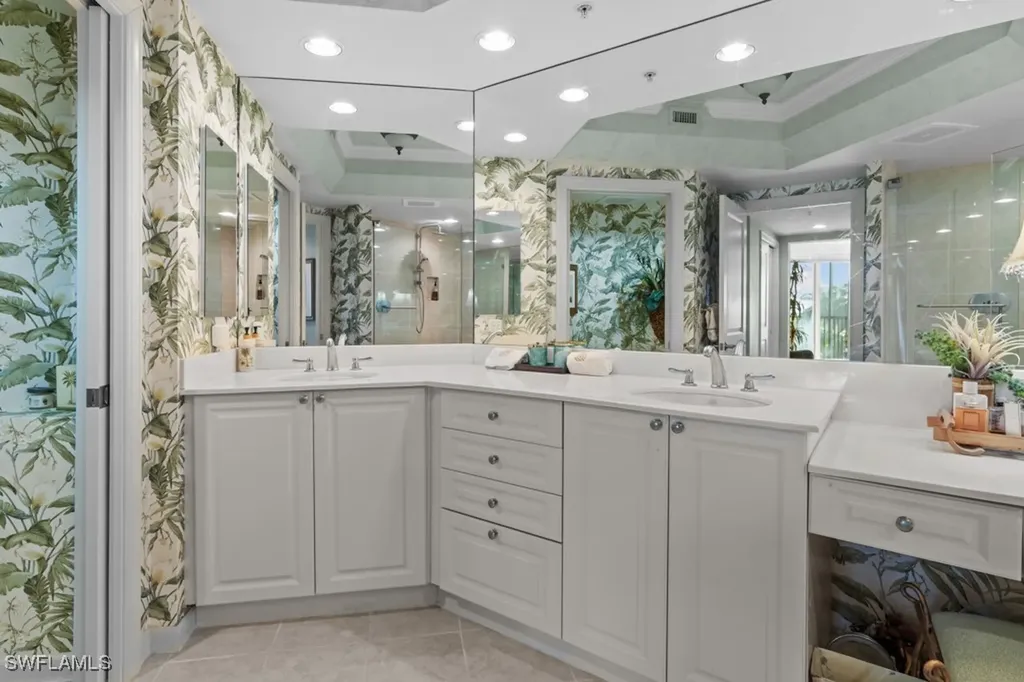 1060 Borghese Lane Naples FL 34114