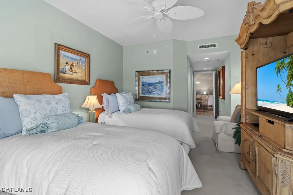 1060 Borghese Lane Naples FL 34114