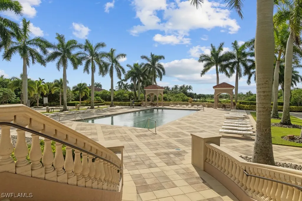 1060 Borghese Lane Naples FL 34114