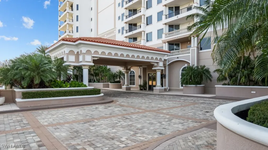 1060 Borghese Lane Naples FL 34114