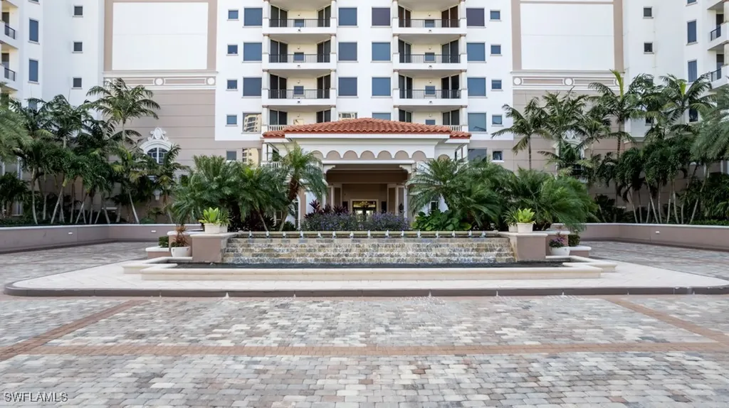 1060 Borghese Lane Naples FL 34114