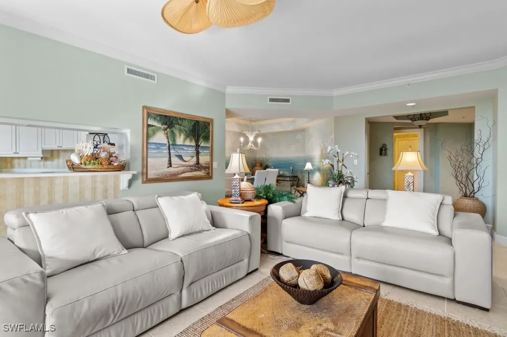 1060 Borghese Lane Naples FL 34114