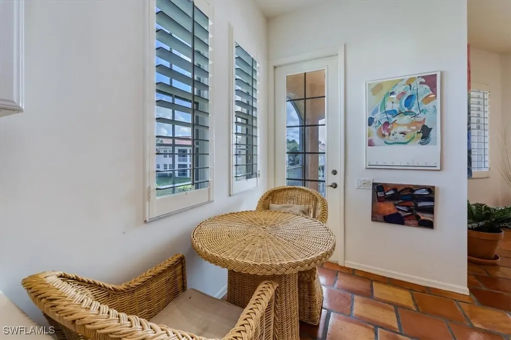 2200 L Ambiance Circle Naples FL 34108