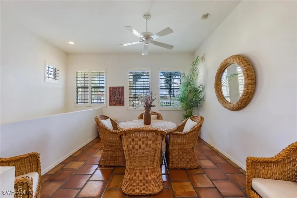 2200 L Ambiance Circle Naples FL 34108