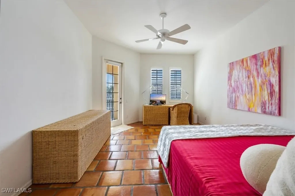 2200 L Ambiance Circle Naples FL 34108