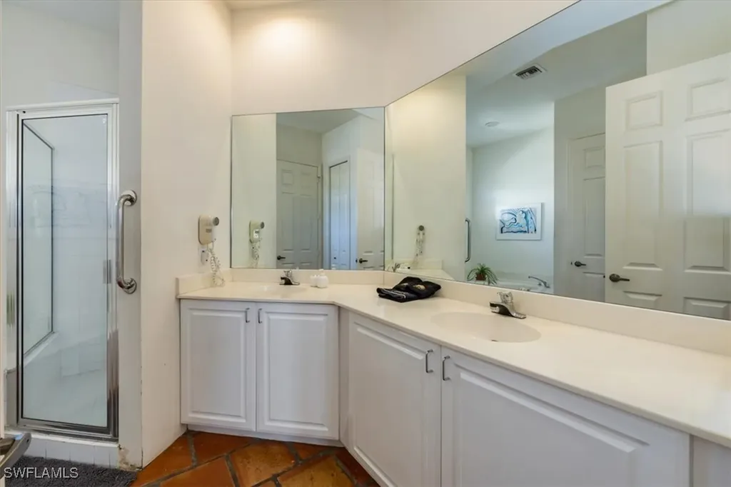 2200 L Ambiance Circle Naples FL 34108