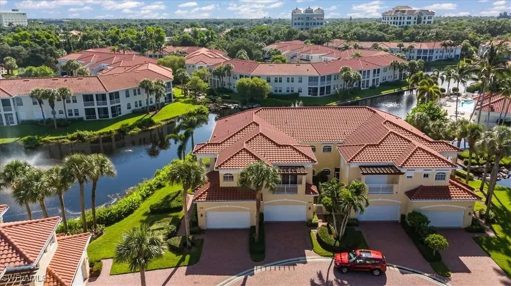 2200 L Ambiance Circle Naples FL 34108