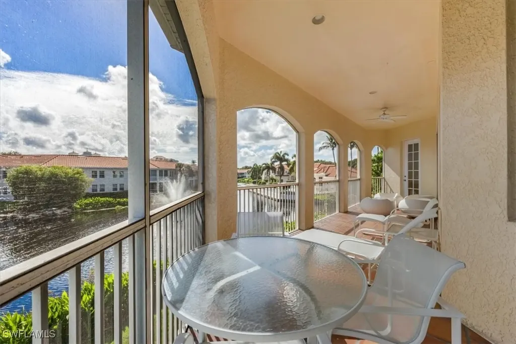 2200 L Ambiance Circle Naples FL 34108