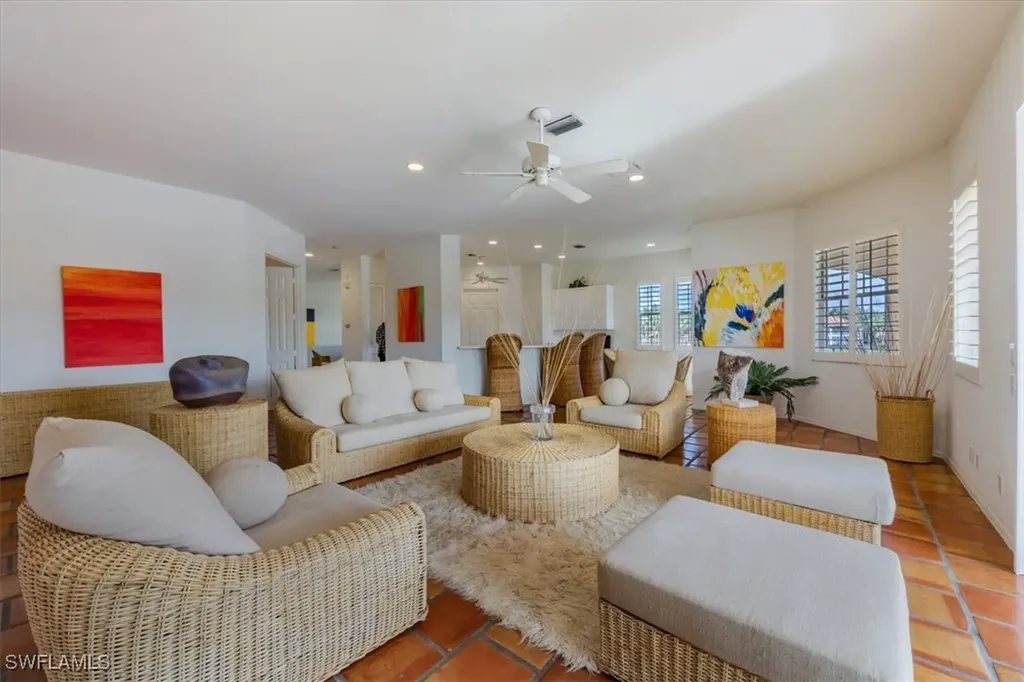 2200 L Ambiance Circle Naples FL 34108
