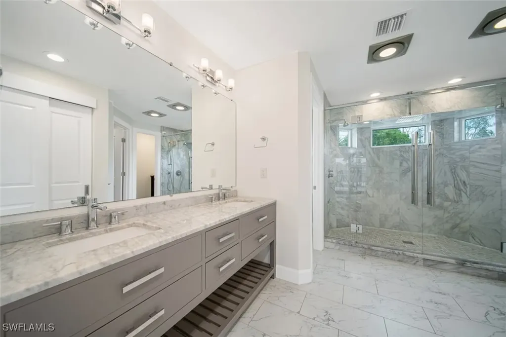 5816 Park Road Fort Myers FL 33908