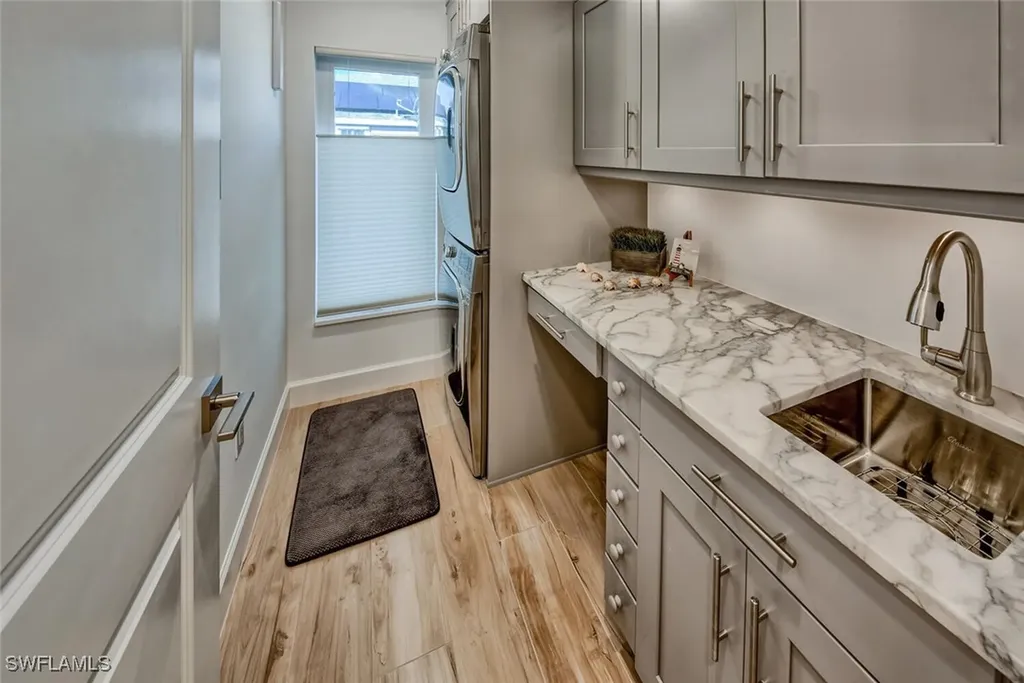 5816 Park Road Fort Myers FL 33908