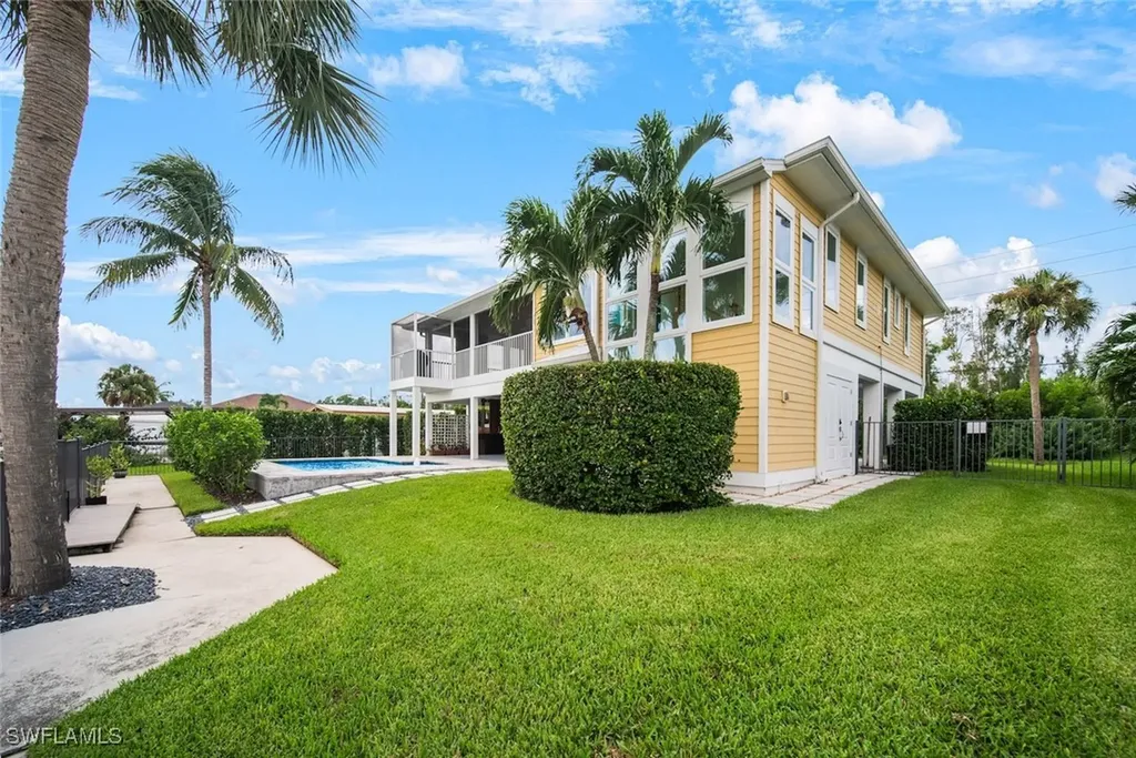 5816 Park Road Fort Myers FL 33908