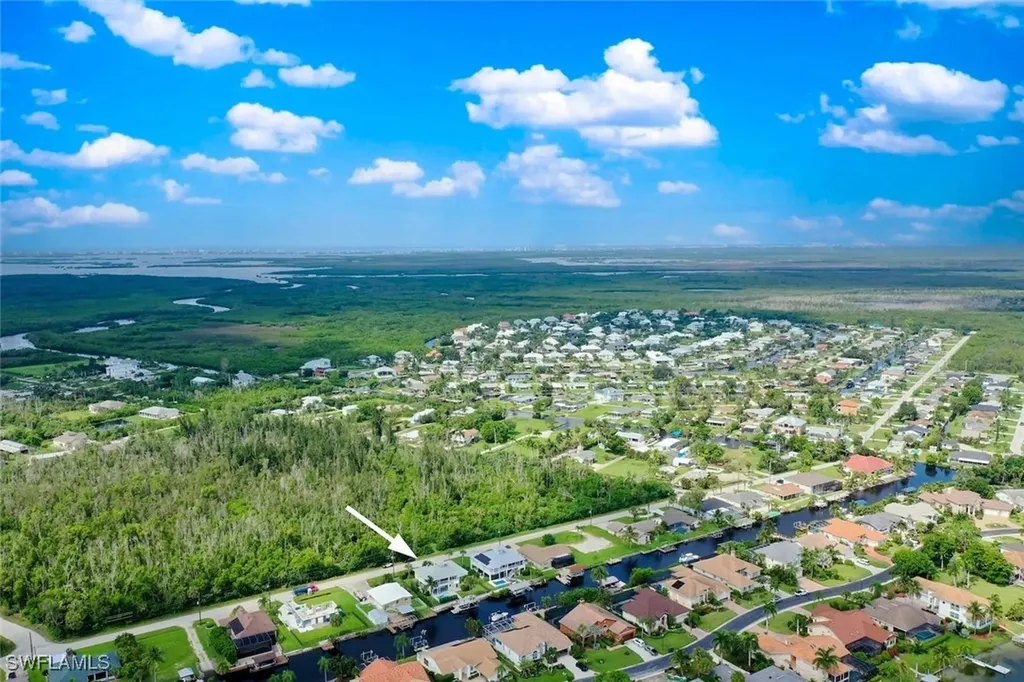 5816 Park Road Fort Myers FL 33908
