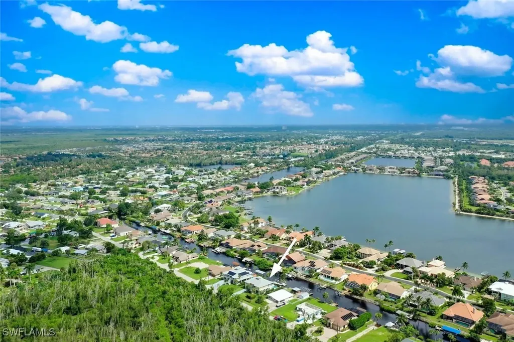 5816 Park Road Fort Myers FL 33908