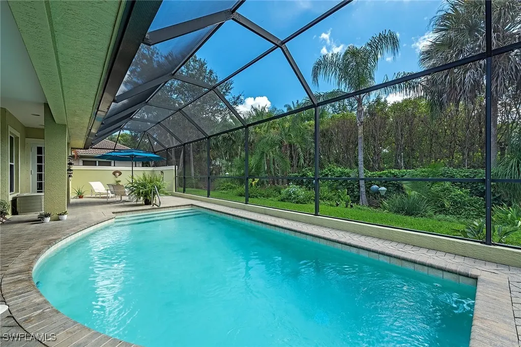 4980 Rustic Oaks Circle Naples FL 34105