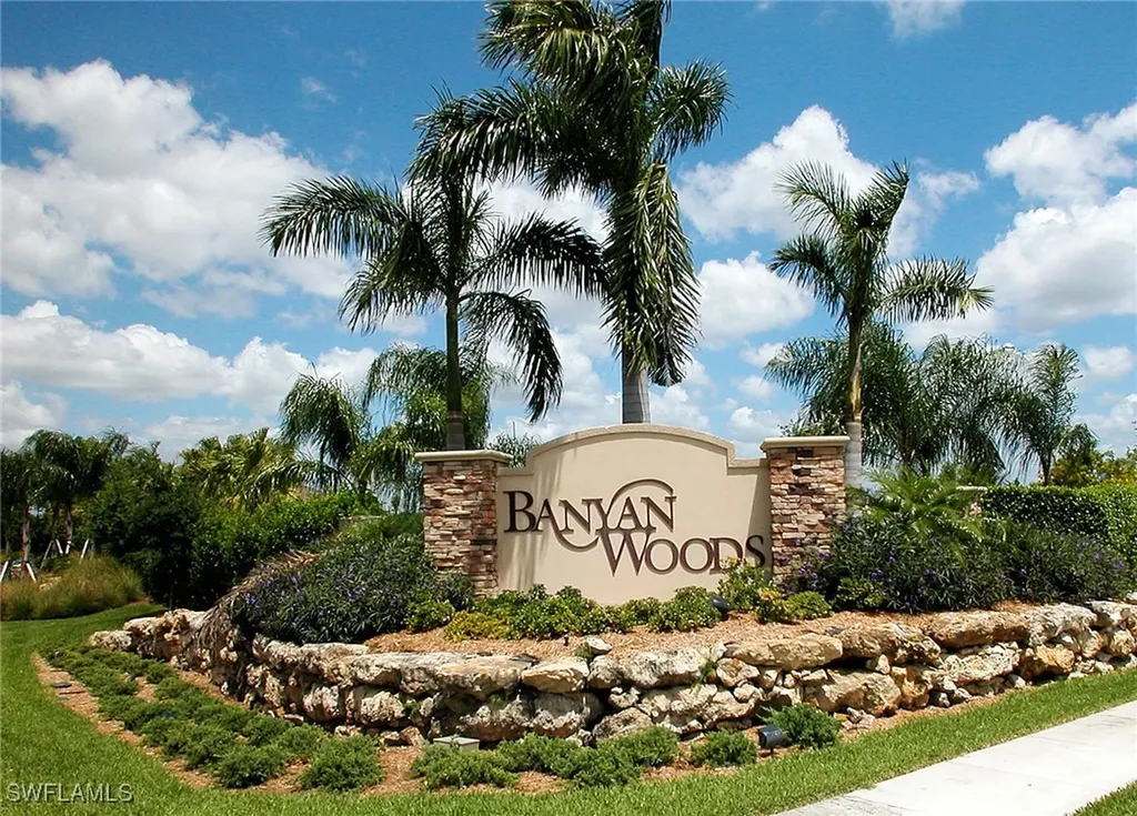 4980 Rustic Oaks Circle Naples FL 34105