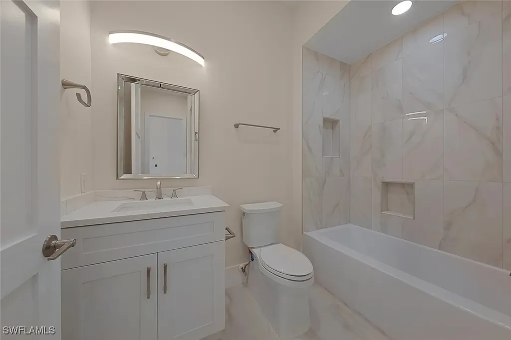 1229 Egrets Landing Naples FL 34108