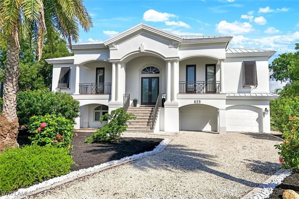 829 Pyrula Avenue Sanibel FL 33957