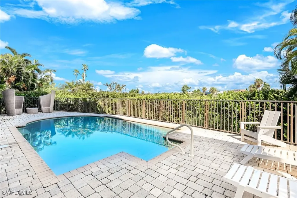 829 Pyrula Avenue Sanibel FL 33957