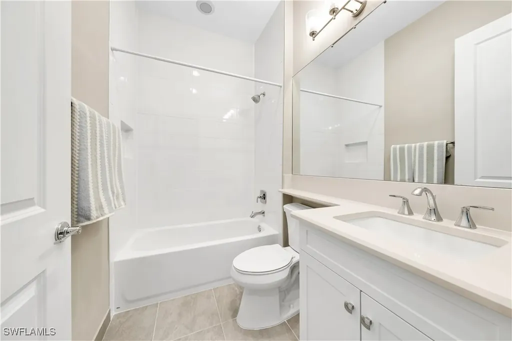 11826 Drake Lane Naples FL 34120