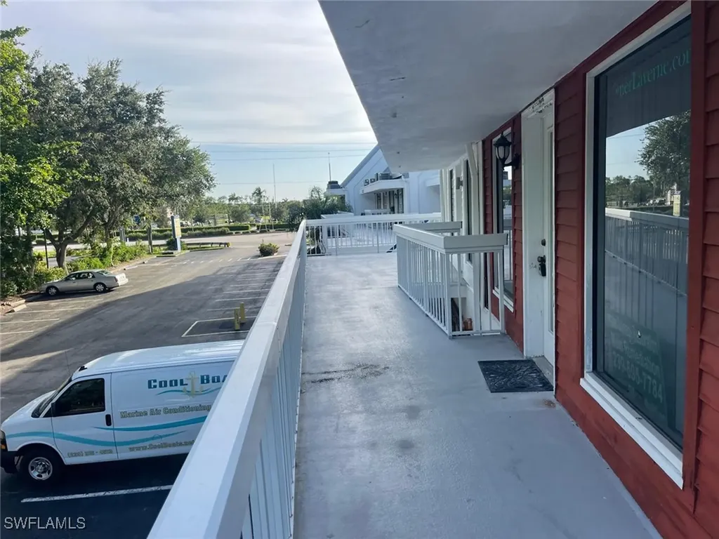 5065 Tamiami Trail E Naples FL 34113
