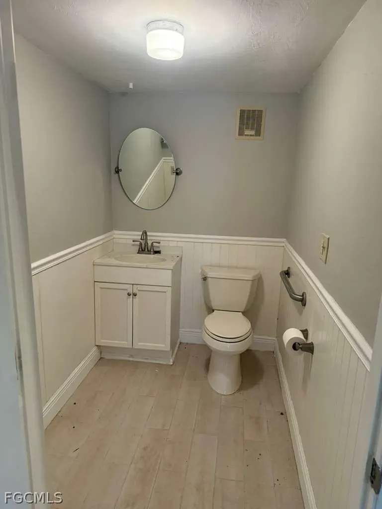 5065 Tamiami Trail E Naples FL 34113