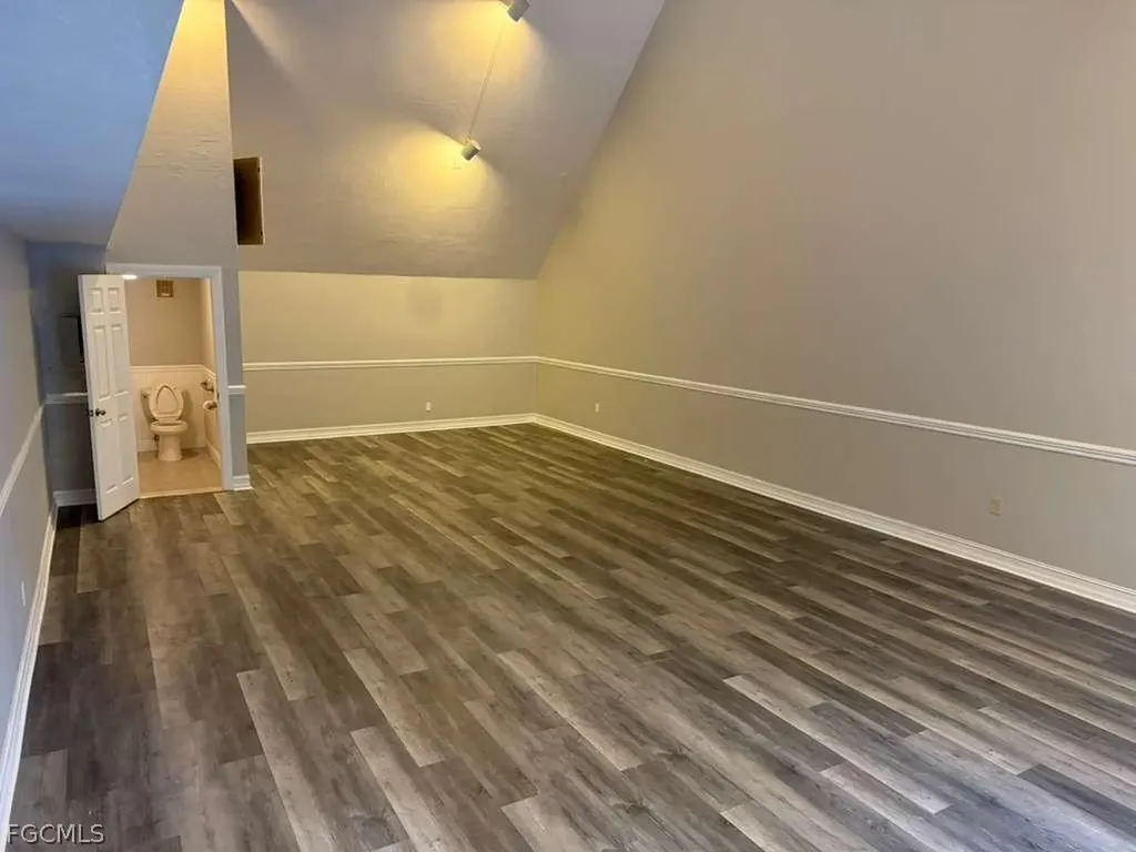 5065 Tamiami Trail E Naples FL 34113