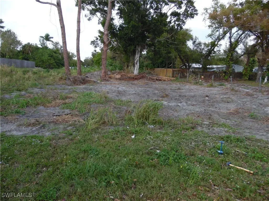 556 Clark Street North Fort Myers FL 33903