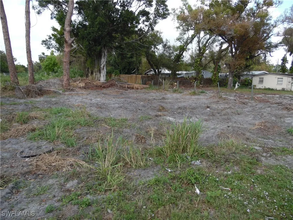 556 Clark Street North Fort Myers FL 33903