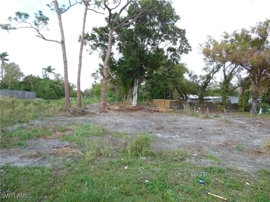 556 Clark Street North Fort Myers FL 33903