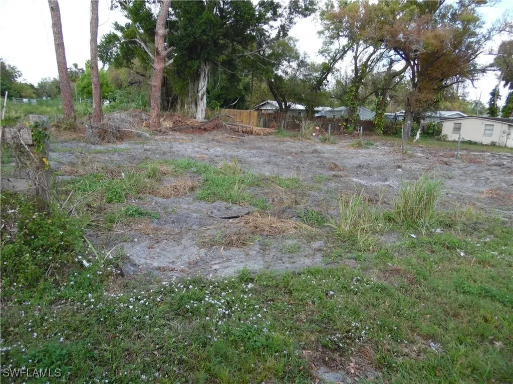 556 Clark Street North Fort Myers FL 33903