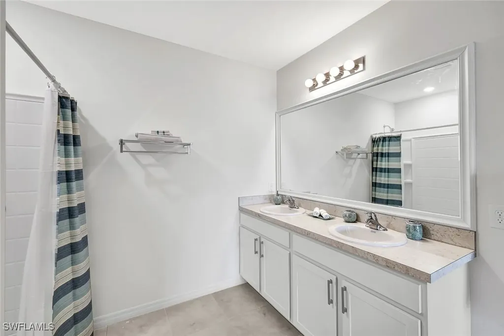 3184 Estancia Lane Cape Coral FL 33909