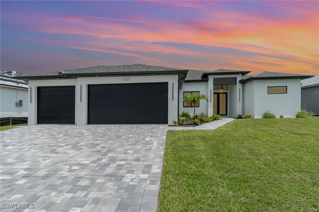 1227 SW 28th Terrace Cape Coral FL 33914