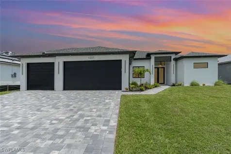 1227 SW 28th Terrace Cape Coral FL 33914