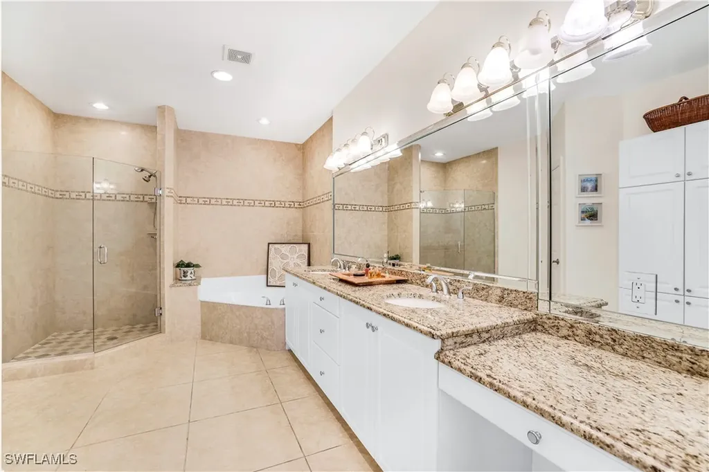 550 Laguna Royale Boulevard Naples FL 34119