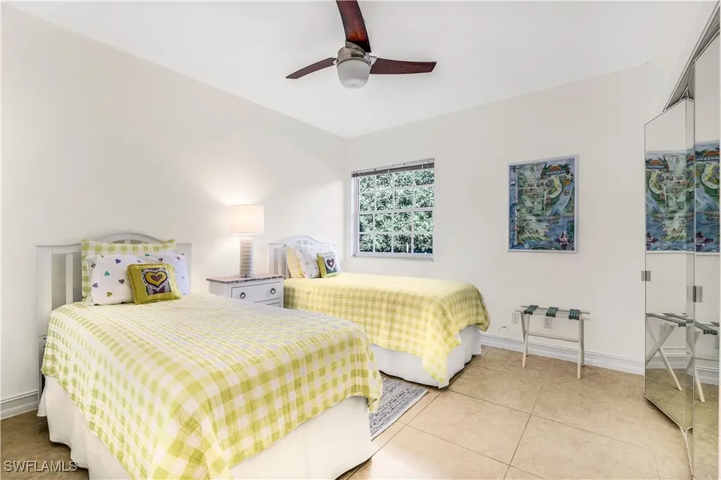 550 Laguna Royale Boulevard Naples FL 34119