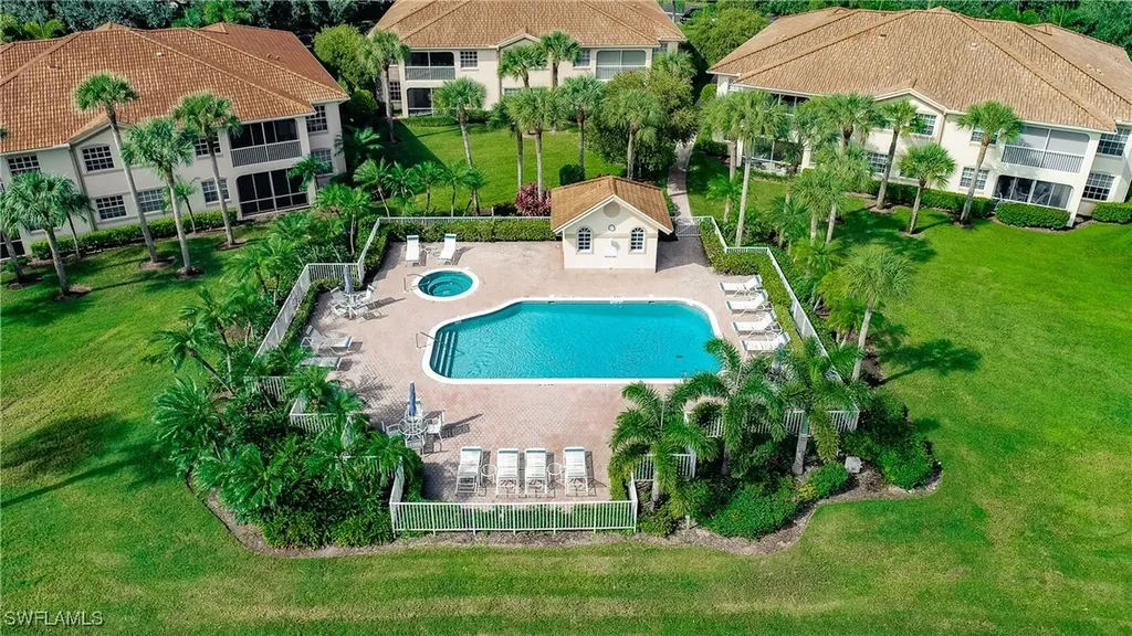 550 Laguna Royale Boulevard Naples FL 34119