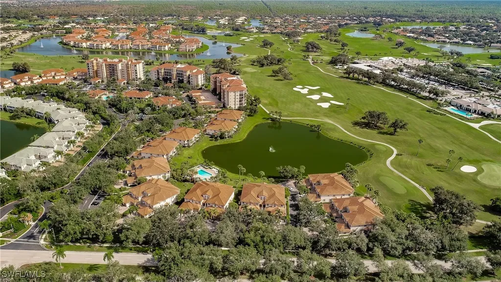 550 Laguna Royale Boulevard Naples FL 34119