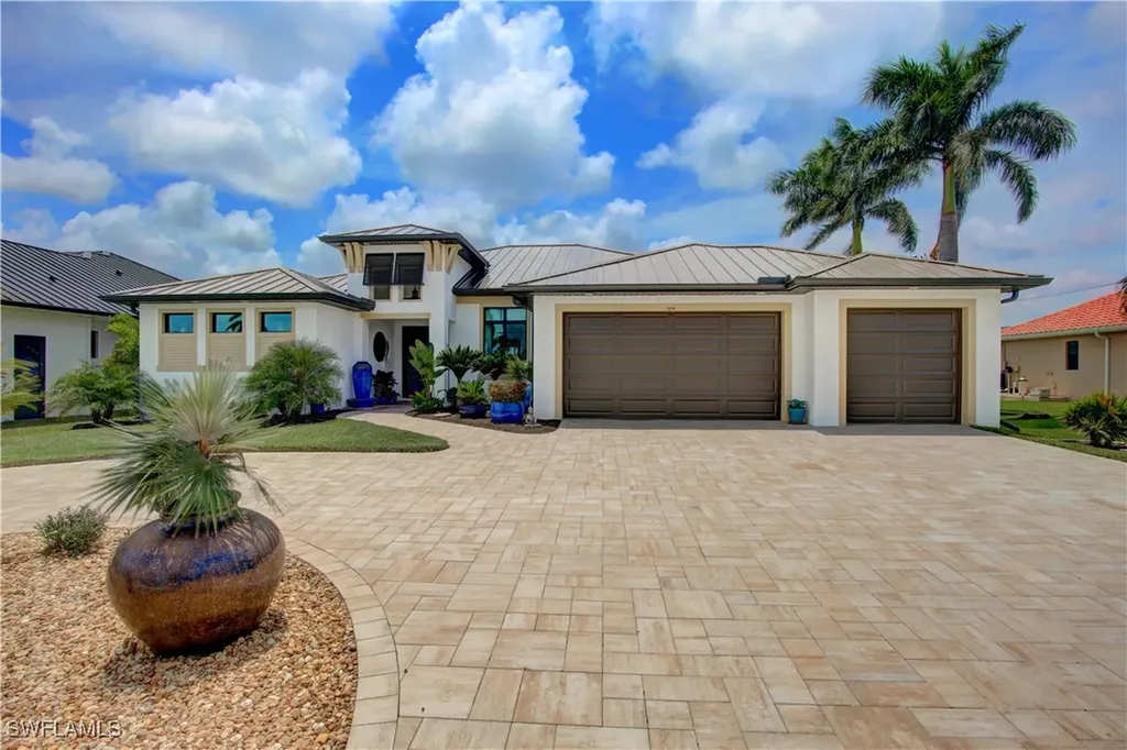 2818 Gleason Parkway Cape Coral FL 33914