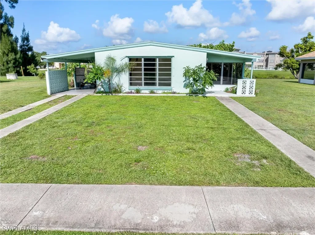 3107 Easy Street Port Charlotte FL 33952